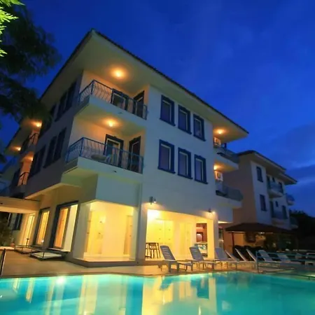 Koz Marigold Aparthotel 2*
