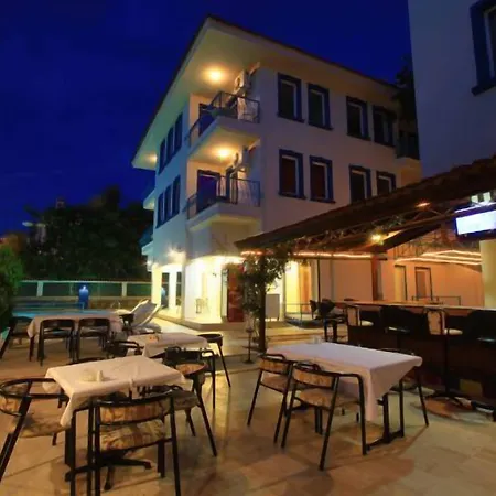 Koz Marigold Çeşme